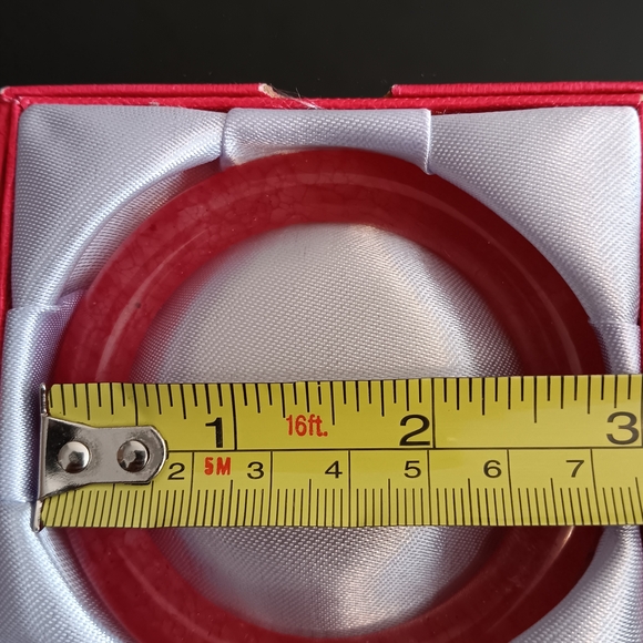 Elegant Blood Jade Bangle Bracelet - Picture 4 of 6